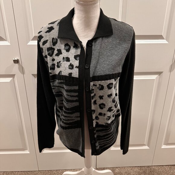 Alfred Dunner size medium black button-up sweater cardigan animal leopard zebra - Picture 1 of 3